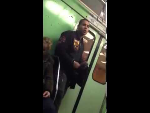 Thief Steals an iPhone 5 on The Subway (BEWARE)