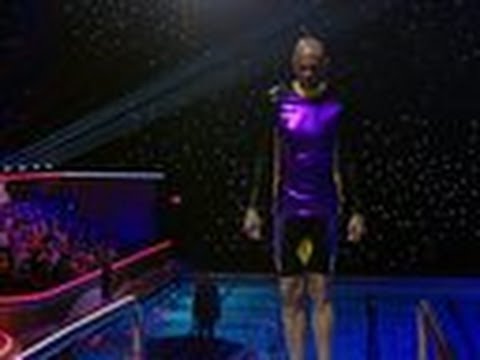 Kareem Abdul-Jabbar’s First Dive – Splash